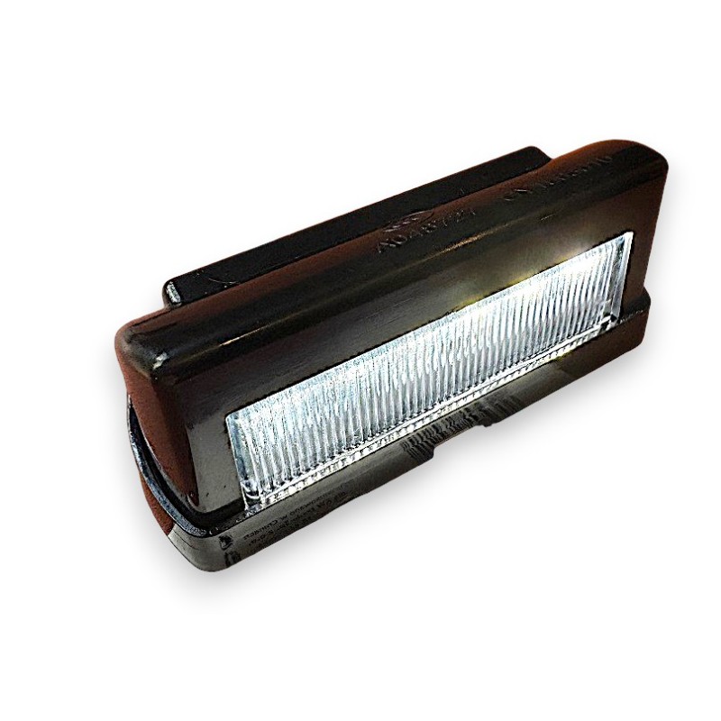 Lampa oświetlenia tablicy rejestracyjnej